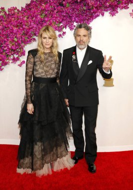 Mark Ruffalo ve Sunrise Coigney, ABD 'nin Hollywood kentindeki Dolby Tiyatrosu' nda 10 Mart 2024 'te düzenlenen 6..