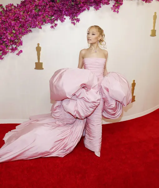 Ariana Grande Academy Awards Tahunan Yang Diadakan Dolby Theater Hollywood Stok Foto Bebas Royalti