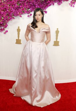 Amber Midthunder, ABD 'nin Hollywood kentindeki Dolby Tiyatrosu' nda 10 Mart 2024 'te düzenlenen 96..