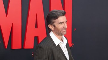 Sharlto Copley, 3 Nisan 2024 'te ABD' nin Hollywood kentindeki TCL Çin Tiyatrosu 'nda düzenlenen' Maymun Adam 'ın Los Angeles galasında.