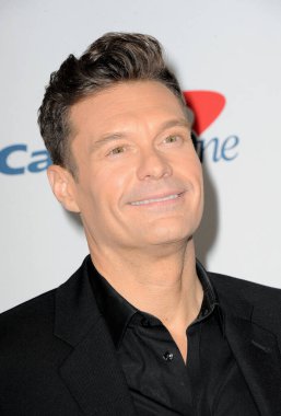 Ryan Seacrest, 3 Aralık 2021 'de Inglewood, ABD' de düzenlenen 102.7 KIIS FM 'in Jingle Ball 2021' de.