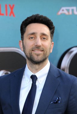 Leo Sardarian, 20 Mayıs 2024 'te ABD' nin Hollywood kentindeki Mısır Tiyatrosu 'nda düzenlenen Netflix' in 'Atlas' ının Los Angeles galasında.