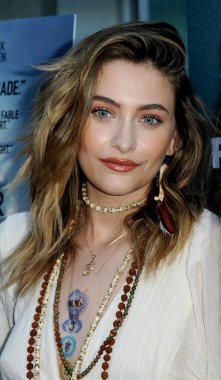 Paris Jackson, 1 Ağustos 2019 'da ABD' nin Hollywood kentindeki ArcLight Sinemasında düzenlenen 'Fıstık Ezmesi Şahini' nin Los Angeles galasında.