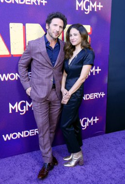 Mark Feuerstein ve Dana Klein, 13 Haziran 2024 'te ABD' nin Hollywood kentindeki Harmony Gold Tiyatrosu 'nda düzenlenen' Otel Kokain 'in Los Angeles galasında.
