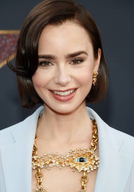 Lily Collins, 24 Haziran 2024 'te Hollywood' daki TCL Çin Tiyatrosu 'nda düzenlenen' MaXXXine 'ın Los Angeles galasında.