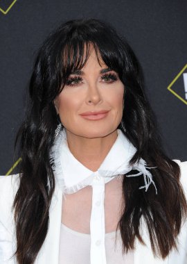 Kyle Richards 2019 E 'de! People 's Choice Ödülleri 10 Kasım 2019' da Santa Monica, ABD 'deki Barker Hangarında düzenlendi..