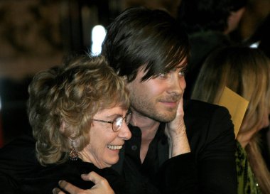 Hollywood, Ca - 16 Kasım 2004: Jared Leto 16 Kasım 2004 tarihinde Hollywood Grauman Çin Tiyatrosu'nda düzenlenen 'Alexander' Los Angeles galasında, ABD.