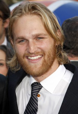Wyatt Russell, Los Angeles 'taki 22 Jump Street' in galasında Los Angeles Regency Village Theatre 'da, 100614.