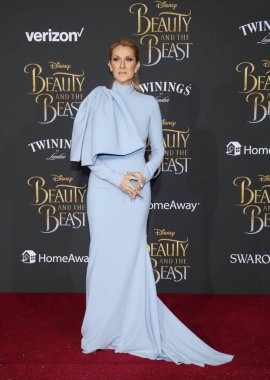 Celine Dion, 2 Mart 2017 'de ABD' nin Hollywood kentindeki El Capitan Tiyatrosu 'nda düzenlenen' Güzel ve Çirkin 'in Los Angeles galasında.