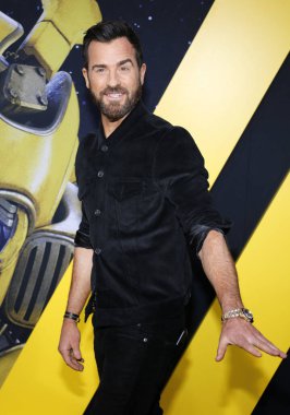 Justin Theroux 'Bumblebee Tcl Çin Tiyatro IMAX Hollywood, ABD, 9 Aralık 2018 düzenlenen' Dünya galasında.