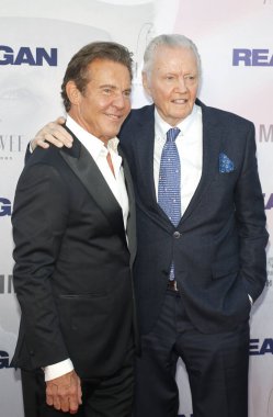 Dennis Quaid ve Jon Voight, 20 Ağustos 2024 'te ABD' nin Hollywood kentindeki TCL Çin Tiyatrosu 'nda düzenlenen' Reagan 'ın Los Angeles galasında.