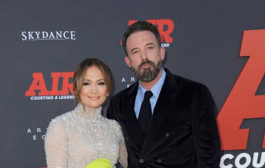 Jennifer Lopez ve Ben Affleck, 27 Mart 2023 'te ABD' nin Westwood kentindeki Regency Village Theatre 'da düzenlenen Amazon Stüdyoları' nın Dünya prömiyerinde.