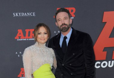 Jennifer Lopez ve Ben Affleck, 27 Mart 2023 'te ABD' nin Westwood kentindeki Regency Village Theatre 'da düzenlenen Amazon Stüdyoları' nın Dünya prömiyerinde.