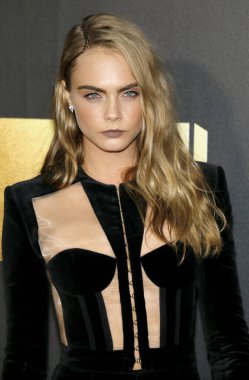 9 Nisan 2016 yılında Warner Bros. Studios Burbank, ABD Cara Delevingne 2016 Mtv Film Ödülleri'nde düzenlenen.