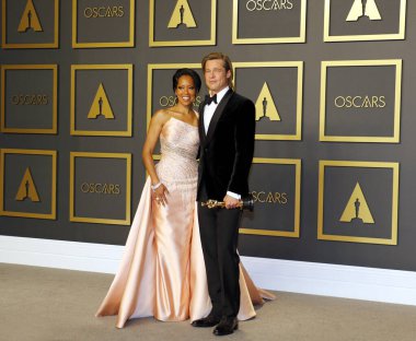 Brad Pitt ve Regina King, 9 Şubat 2020 'de Hollywood Dolby Tiyatrosu' nda düzenlenen 92. Akademi Ödülleri 'nde basın odasında..