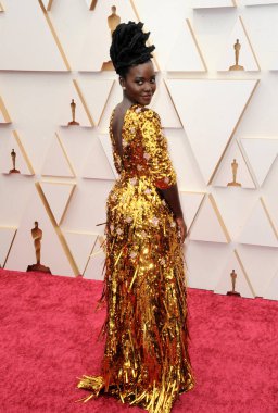 Lupita Nyong 'o, 27 Mart 2022' de ABD 'nin Los Angeles kentindeki Dolby Tiyatrosu' nda düzenlenen 94..