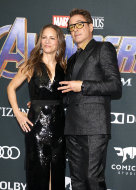 Susan Downey ve Robert Downey Jr., 22 Nisan 2019'da Abd'nin Los Angeles kentinde ki La Convention Center'da düzenlenen 'Avengers: Endgame'in Dünya prömiyerinde.