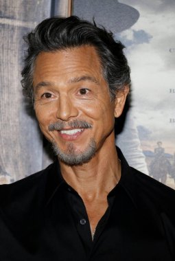 Benjamin Bratt, 28 Eylül 2022 'de Hollywood' daki DGA Tiyatrosu 'nda düzenlenen' Dead For A Dollar 'ın Los Angeles galasında.