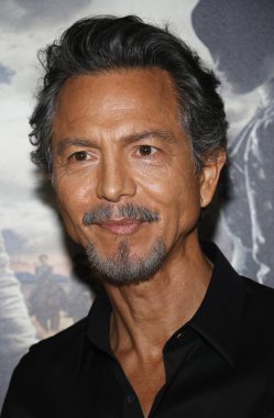 Benjamin Bratt, 28 Eylül 2022 'de Hollywood' daki DGA Tiyatrosu 'nda düzenlenen' Dead For A Dollar 'ın Los Angeles galasında.