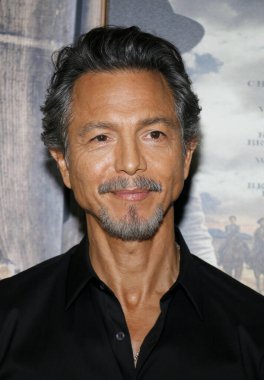 Benjamin Bratt, 28 Eylül 2022 'de Hollywood' daki DGA Tiyatrosu 'nda düzenlenen' Dead For A Dollar 'ın Los Angeles galasında.