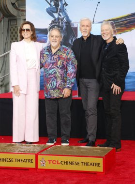 Sigourney Weaver, Jon Landau, James Cameron and Stephen Lang at James Cameron and Jon Landau hand and foot imprinting ceremony held at the TCL Chinese Theater in Hollywood, USA on January 12, 2023. clipart