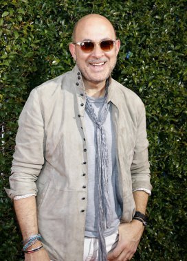 John Varvatos, ABD 'nin Batı Hollywood kentindeki John Varvatos' ta düzenlenen 13. Yıllık Stuart Evi Yardım Gecesi 'nde 17 Nisan 2016' da gerçekleşti..