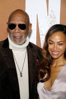 Morgan Freeman ve Zoe Saldana, 23 Ekim 2024 'te Hollywood, ABD' deki Linwood Dunn Tiyatrosu 'nda düzenlenen Lioness 2..
