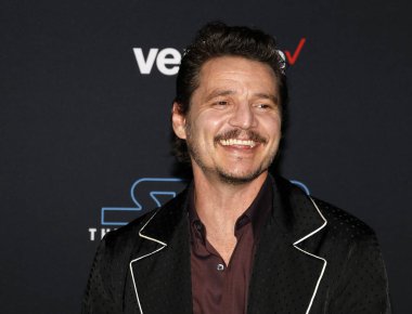 Pedro Pascal, Disney 'in Yıldız Savaşları' nın dünya prömiyerinde 16 Aralık 2019 'da Hollywood Dolby Tiyatrosu' nda düzenlendi..