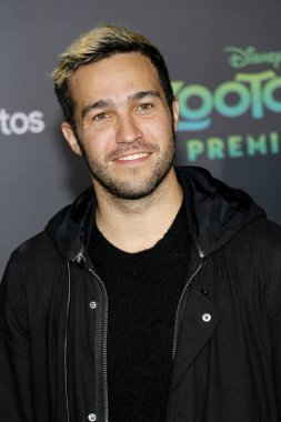 Fall Out Boy 'dan Pete Wentz, 17 Şubat 2016' da ABD 'nin Hollywood kentindeki El Capitan Tiyatrosu' nda düzenlenen 'Zootopia' nın Los Angeles galasında.