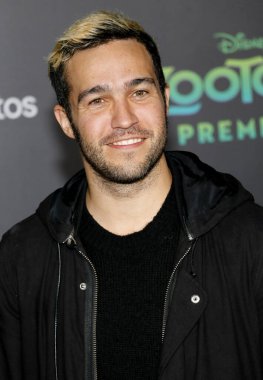 Fall Out Boy 'dan Pete Wentz, 17 Şubat 2016' da ABD 'nin Hollywood kentindeki El Capitan Tiyatrosu' nda düzenlenen 'Zootopia' nın Los Angeles galasında.
