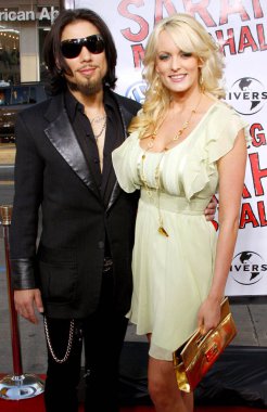 Dave Navarro ve Stormy Daniels, 10 Nisan 2008 'de ABD' nin Hollywood şehrindeki Grauman 'ın Çin Tiyatrosu' nda düzenlenen 