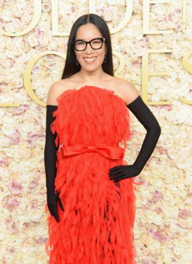 Ali Wong, Beverly Hills, ABD 'deki Beverly Hilton Oteli' nde 5 Ocak 2025 'te düzenlenen 82..