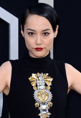 Rinko Kikuchi, 9 Temmuz 2013 'te ABD' nin Hollywood kentindeki Dolby Tiyatrosu 'nda düzenlenen' Pacific Rim 'in Los Angeles galasında.