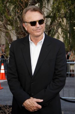 Sam Neill, 19 Eylül 2010 'da ABD' nin Hollywood şehrindeki Grauman 'ın Çin Tiyatrosu' nda düzenlenen 