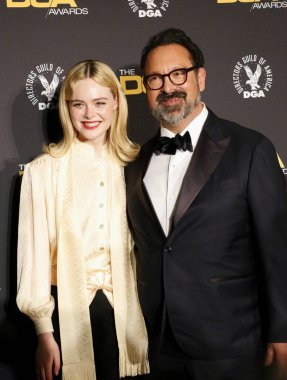 James Mangold ve Elle Fanning, Beverly Hills, ABD 'deki Beverly Hilton Oteli' nde 8 Şubat 2025 'te düzenlenen 77..