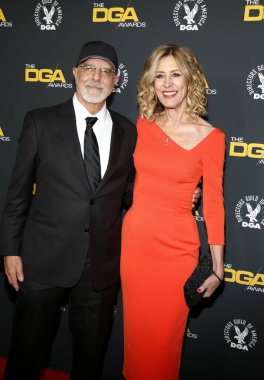 Jon Avnet ve Christine Lahti, Beverly Hills, ABD 'deki Beverly Hilton Oteli' nde 8 Şubat 2025 'te düzenlenen 77..