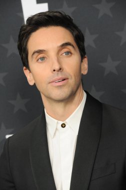 Paul W. Downs, ABD 'nin Satna Monica kentindeki Barker Hangarında 7 Şubat 2025 tarihinde düzenlenen 30. Yıllık Eleştirmenler Seçimi Ödülleri' nde.