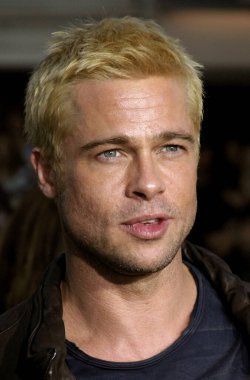 Brad Pitt, 7 Haziran 2005 'te ABD' nin Westwood kentindeki Mann 's Village Theater' da düzenlenen 