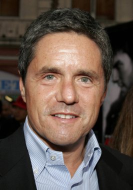 HOLYWOOD, CA - MAYIS 04, 2006: Brad Grey 'Mission: Impossible 3' filminin Los Angeles galasında 4 Mayıs 2006 'da Hollywood, ABD' deki Grauman 's Chinese Theatre' da düzenlendi..