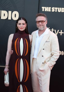 Lauren Miller ve Seth Rogen, 24 Mart 2025 'te ABD' nin Los Angeles kentindeki Akademi Sinema Müzesi 'nde düzenlenen' The Studio 'nun Apple TV + Series World galasında.