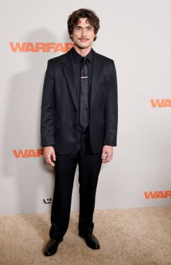 Charles Melton, Los Angeles 'taki A24' ün 