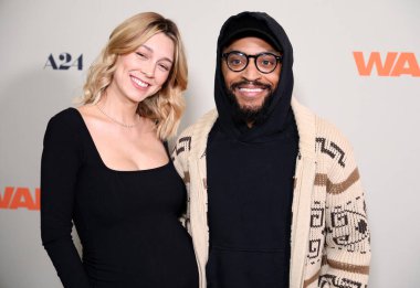 Bailey Galvan ve Keith Lucas, 27 Mart 2025 'te ABD' nin Los Angeles kentindeki DGA Tiyatrosu 'nda düzenlenen A24' ün 'Savaş' prömiyerinde.