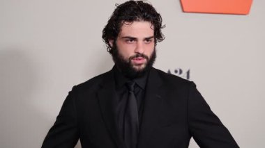 Noah Centineo, 27 Mart 2025 'te ABD' nin Los Angeles kentindeki DGA Tiyatrosu 'nda düzenlenen A24' ün 