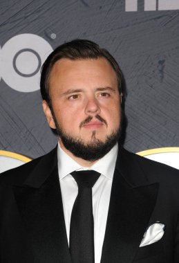 John Bradley Hbo's Official 2019 Emmy After Party'de 22 Eylül 2019'da Abd'nin West Hollywood'daki Pasifik Tasarım Merkezi'nde düzenlendi..