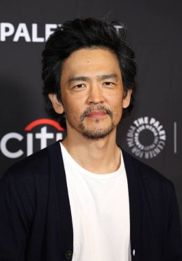 John Cho, Los Angeles Dolby Tiyatrosu 'nda 29 Mart 2025' te düzenlenen Poker Face 'in 2025 PaleyFest LA gösteriminde