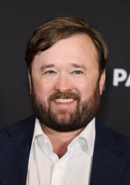 Haley Joel Osment, 29 Mart 2025 'te ABD' nin Los Angeles şehrindeki Dolby Tiyatrosu 'nda düzenlenen Poker Face' in 2025 PaleyFest LA gösteriminde