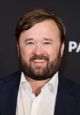 Haley Joel Osment, 29 Mart 2025 'te ABD' nin Los Angeles şehrindeki Dolby Tiyatrosu 'nda düzenlenen Poker Face' in 2025 PaleyFest LA gösteriminde