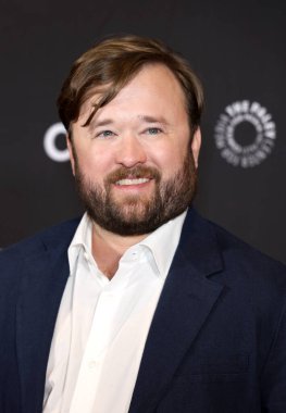 Haley Joel Osment, 29 Mart 2025 'te ABD' nin Los Angeles şehrindeki Dolby Tiyatrosu 'nda düzenlenen Poker Face' in 2025 PaleyFest LA gösteriminde