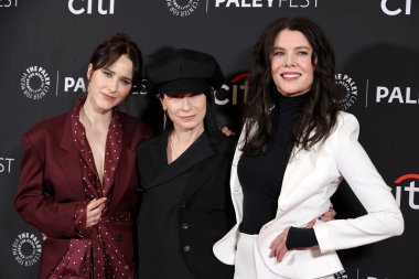 Rachel Brosnahan, Lauren Graham ve Amy Sherman-Palladino 42. Geleneksel William S. Paley Televizyon Sunar 'Gilmore Girls', 'The Marvelous Mrs. Maisel' ve 'Etoile: The Amy Sherman-Palladino Multiverse' Los Angeles Dolby Tiyatrosu 'nda yapıldı.,