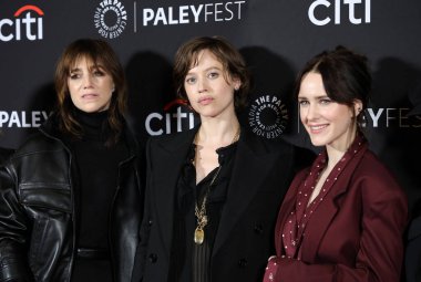 Charlotte Gainsbourg, Lou de Laage ve Rachel Brosnahan 42. William S. Paley Televizyon Sunar 'Gilmore Girls', 'The Marvelous Mrs. Maisel' ve 'Etoile: The Amy Sherman-Palladino Multiverse' Los Angeles Dolby Tiyatrosu, U